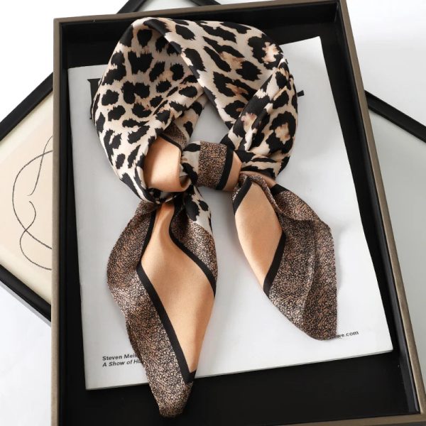 foulard carré chic